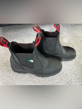 Redback Boots Black with Red Pull Tabs Chelsea Work Boots